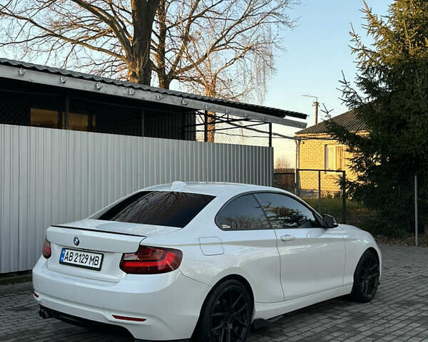 Белый БМВ 2 Серия, объемом двигателя 2 л и пробегом 125 тыс. км за 14999 $, фото 10 на Automoto.ua