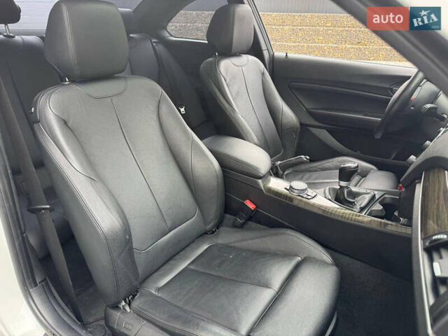 Білий БМВ 2 Серія, об'ємом двигуна 2 л та пробігом 117 тис. км за 15500 $, фото 43 на Automoto.ua