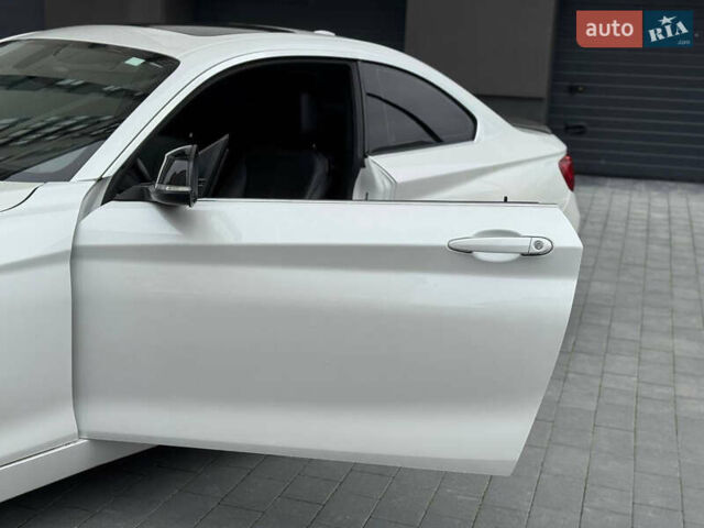 Білий БМВ 2 Серія, об'ємом двигуна 2 л та пробігом 117 тис. км за 15500 $, фото 19 на Automoto.ua