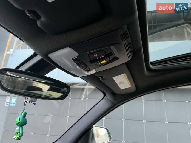 Белый БМВ 2 Серия, объемом двигателя 2 л и пробегом 104 тыс. км за 15300 $, фото 26 на Automoto.ua