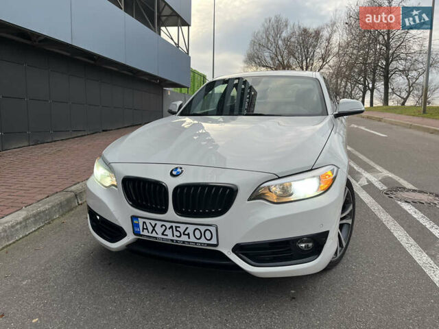 Белый БМВ 2 Серия, объемом двигателя 2 л и пробегом 104 тыс. км за 15300 $, фото 3 на Automoto.ua