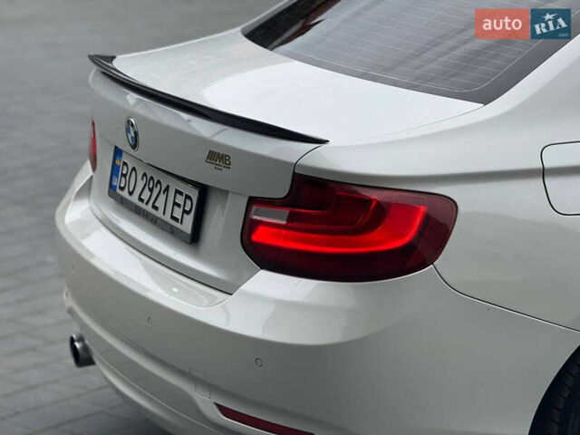 Белый БМВ 2 Серия, объемом двигателя 2 л и пробегом 120 тыс. км за 14800 $, фото 14 на Automoto.ua