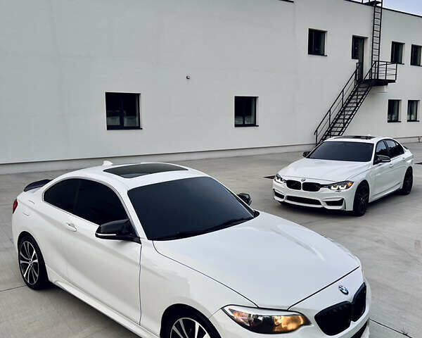 Белый БМВ 2 Серия, объемом двигателя 2 л и пробегом 111 тыс. км за 18000 $, фото 9 на Automoto.ua