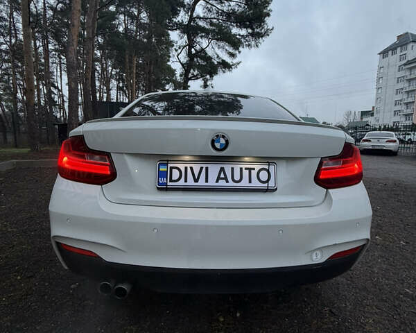 Белый БМВ 2 Серия, объемом двигателя 2 л и пробегом 178 тыс. км за 14500 $, фото 4 на Automoto.ua