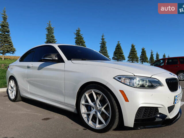 Белый БМВ 2 Серия, объемом двигателя 2.98 л и пробегом 126 тыс. км за 21000 $, фото 6 на Automoto.ua