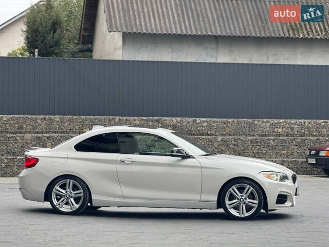 Білий БМВ 2 Серія, об'ємом двигуна 2 л та пробігом 117 тис. км за 15500 $, фото 10 на Automoto.ua