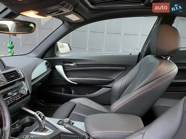 Белый БМВ 2 Серия, объемом двигателя 2 л и пробегом 104 тыс. км за 15300 $, фото 18 на Automoto.ua