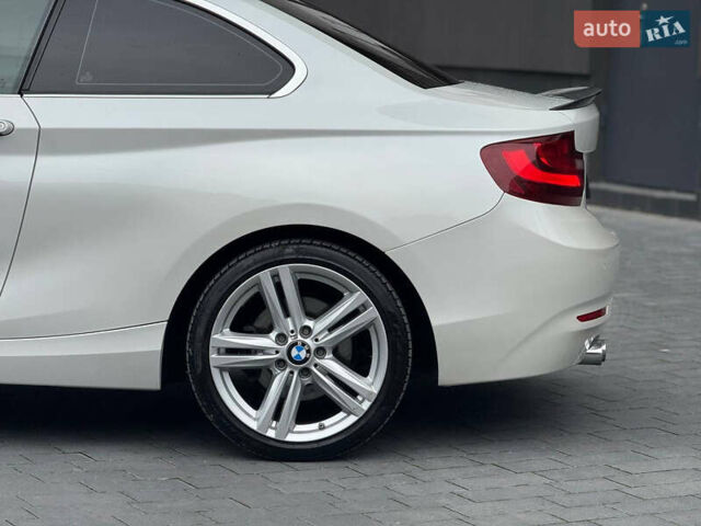 Білий БМВ 2 Серія, об'ємом двигуна 2 л та пробігом 117 тис. км за 15500 $, фото 14 на Automoto.ua