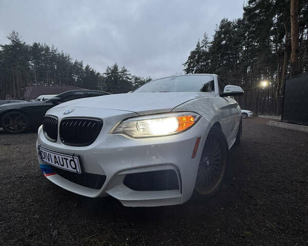 Белый БМВ 2 Серия, объемом двигателя 2 л и пробегом 178 тыс. км за 14500 $, фото 5 на Automoto.ua