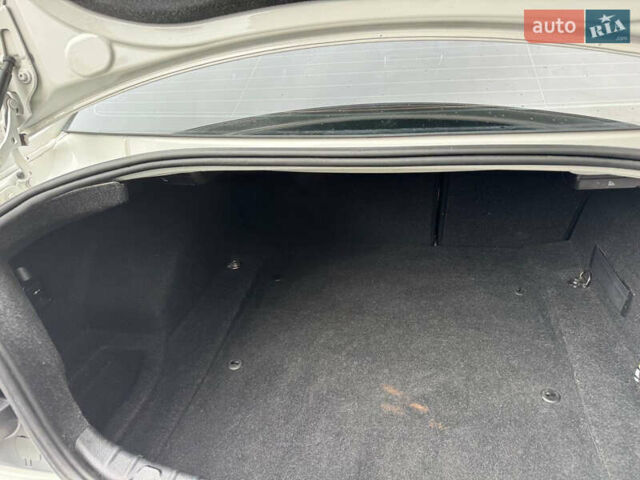 Белый БМВ 2 Серия, объемом двигателя 2 л и пробегом 120 тыс. км за 14800 $, фото 38 на Automoto.ua