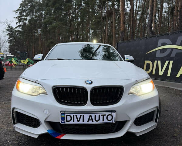Белый БМВ 2 Серия, объемом двигателя 2 л и пробегом 178 тыс. км за 14500 $, фото 1 на Automoto.ua