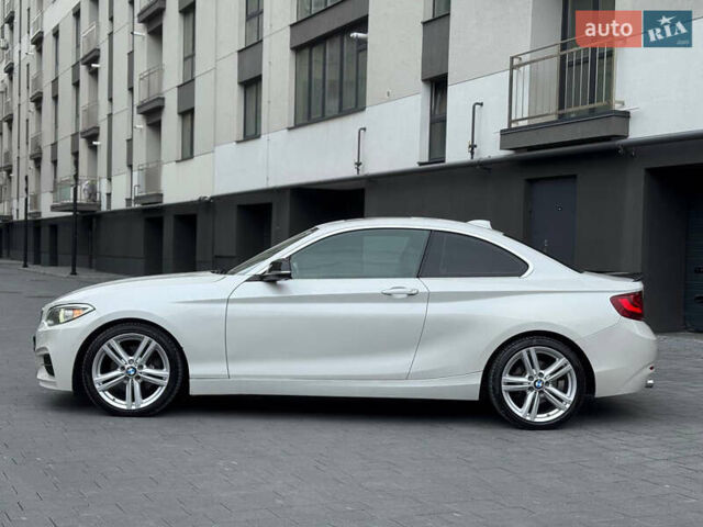 Белый БМВ 2 Серия, объемом двигателя 2 л и пробегом 120 тыс. км за 14800 $, фото 11 на Automoto.ua