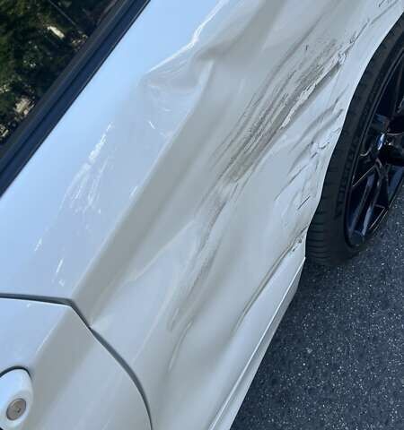 Белый БМВ 2 Серия, объемом двигателя 2 л и пробегом 21 тыс. км за 15000 $, фото 1 на Automoto.ua