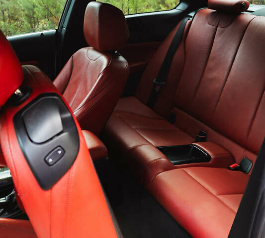 Белый БМВ 2 Серия, объемом двигателя 3 л и пробегом 103 тыс. км за 27500 $, фото 6 на Automoto.ua