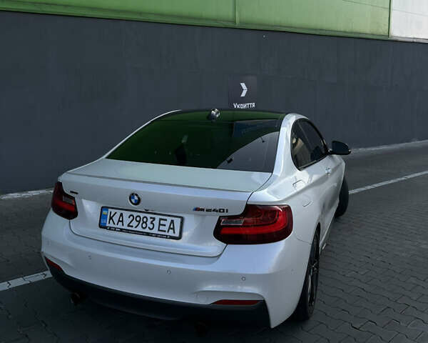 Белый БМВ 2 Серия, объемом двигателя 3 л и пробегом 76 тыс. км за 25999 $, фото 4 на Automoto.ua