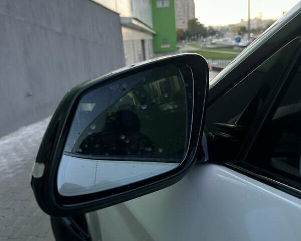 Белый БМВ 2 Серия, объемом двигателя 3 л и пробегом 76 тыс. км за 25999 $, фото 17 на Automoto.ua