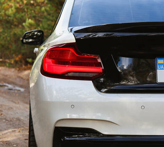 Белый БМВ 2 Серия, объемом двигателя 3 л и пробегом 103 тыс. км за 27500 $, фото 16 на Automoto.ua