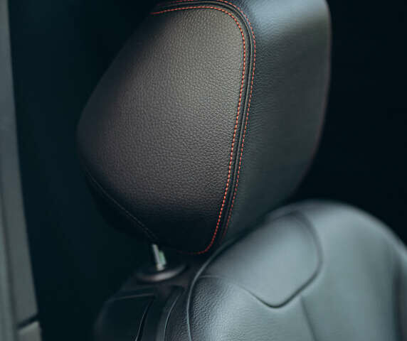 Белый БМВ 2 Серия, объемом двигателя 3 л и пробегом 160 тыс. км за 25500 $, фото 14 на Automoto.ua