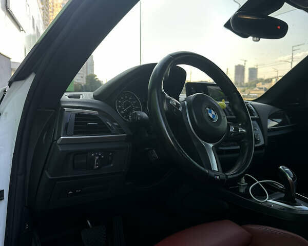 Белый БМВ 2 Серия, объемом двигателя 3 л и пробегом 76 тыс. км за 25999 $, фото 13 на Automoto.ua