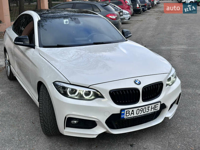 Белый БМВ 2 Серия, объемом двигателя 2 л и пробегом 99 тыс. км за 17500 $, фото 7 на Automoto.ua