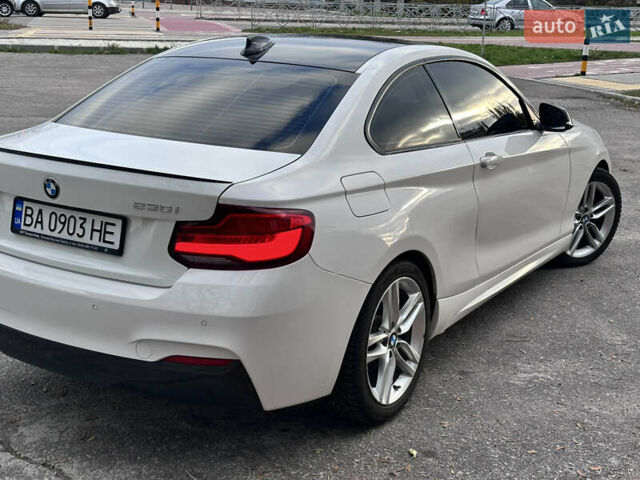 Белый БМВ 2 Серия, объемом двигателя 2 л и пробегом 99 тыс. км за 17500 $, фото 5 на Automoto.ua