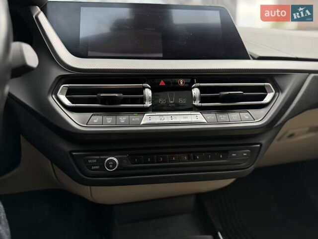 Белый БМВ 2 Серия, объемом двигателя 2 л и пробегом 96 тыс. км за 23900 $, фото 42 на Automoto.ua