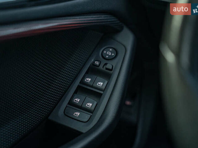 Белый БМВ 2 Серия, объемом двигателя 2 л и пробегом 41 тыс. км за 24900 $, фото 19 на Automoto.ua