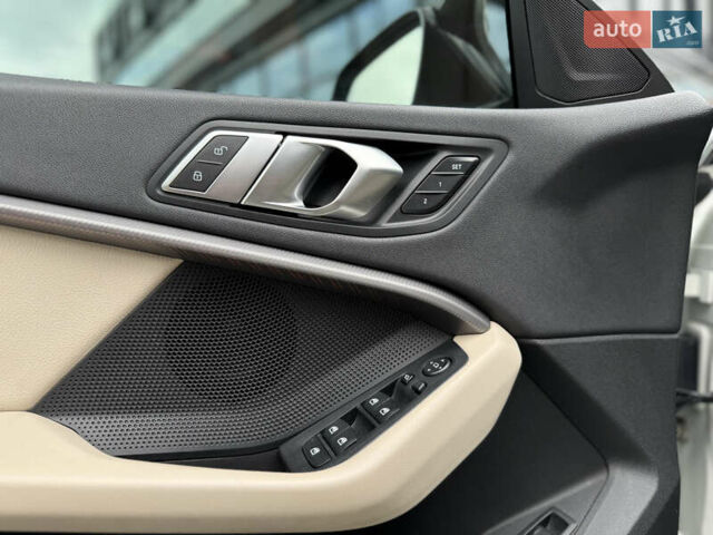 Белый БМВ 2 Серия, объемом двигателя 2 л и пробегом 96 тыс. км за 23900 $, фото 26 на Automoto.ua