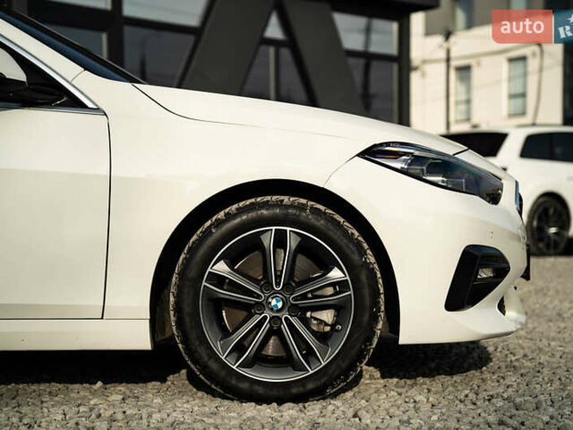 Белый БМВ 2 Серия, объемом двигателя 2 л и пробегом 41 тыс. км за 24900 $, фото 11 на Automoto.ua