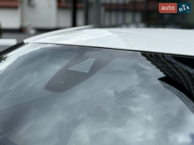 Белый БМВ 2 Серия, объемом двигателя 2 л и пробегом 96 тыс. км за 23900 $, фото 11 на Automoto.ua