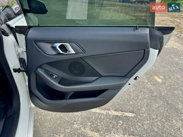 БМВ 2 Серия 2023 в Киеве на Automoto.ua Белый БМВ 2 Серия, объемом двигателя 2 л и пробегом 9 тыс. км за 36800 $, фото 42 на Automoto.ua