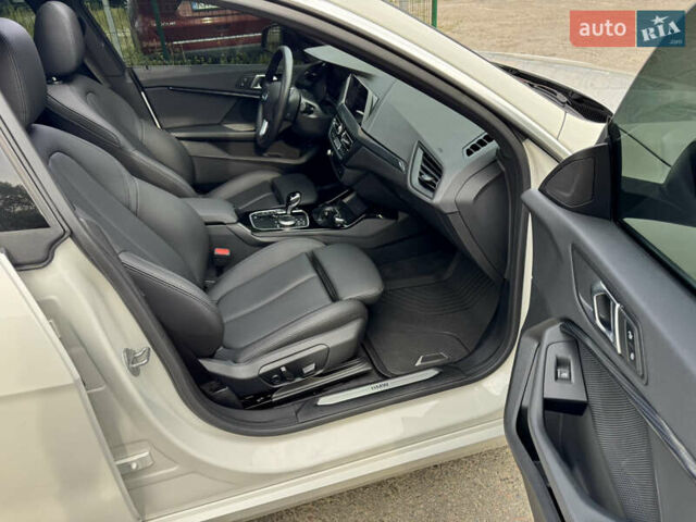 БМВ 2 Серия 2023 в Киеве на Automoto.ua Белый БМВ 2 Серия, объемом двигателя 2 л и пробегом 9 тыс. км за 36800 $, фото 59 на Automoto.ua