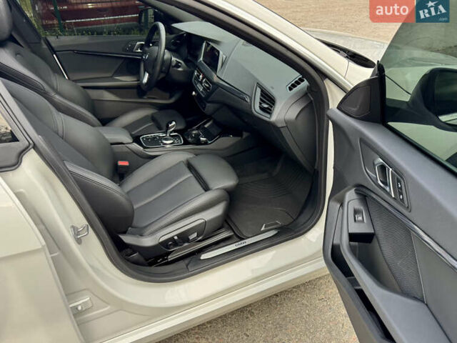 БМВ 2 Серия 2023 в Киеве на Automoto.ua Белый БМВ 2 Серия, объемом двигателя 2 л и пробегом 9 тыс. км за 36800 $, фото 54 на Automoto.ua