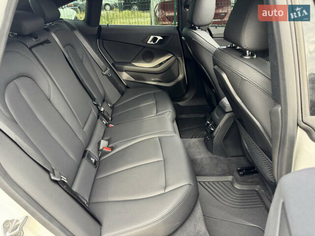 БМВ 2 Серия 2023 в Киеве на Automoto.ua Белый БМВ 2 Серия, объемом двигателя 2 л и пробегом 9 тыс. км за 36800 $, фото 46 на Automoto.ua