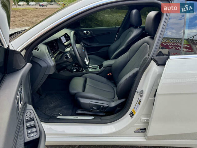 БМВ 2 Серия 2023 в Киеве на Automoto.ua Белый БМВ 2 Серия, объемом двигателя 2 л и пробегом 9 тыс. км за 36800 $, фото 21 на Automoto.ua