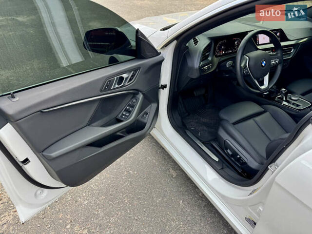 БМВ 2 Серия 2023 в Киеве на Automoto.ua Белый БМВ 2 Серия, объемом двигателя 2 л и пробегом 9 тыс. км за 36800 $, фото 18 на Automoto.ua