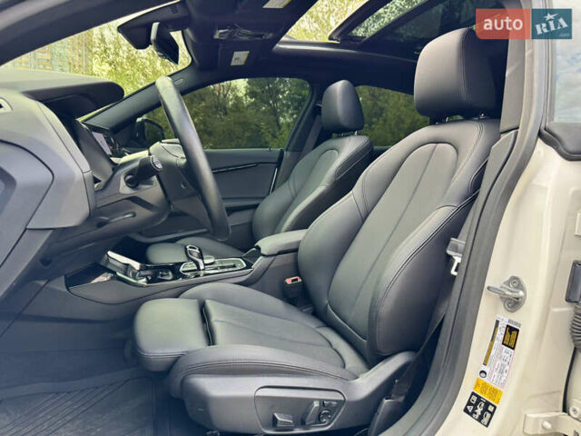 БМВ 2 Серия 2023 в Киеве на Automoto.ua Белый БМВ 2 Серия, объемом двигателя 2 л и пробегом 9 тыс. км за 36800 $, фото 22 на Automoto.ua