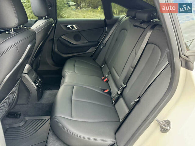 БМВ 2 Серия 2023 в Киеве на Automoto.ua Белый БМВ 2 Серия, объемом двигателя 2 л и пробегом 9 тыс. км за 36800 $, фото 35 на Automoto.ua