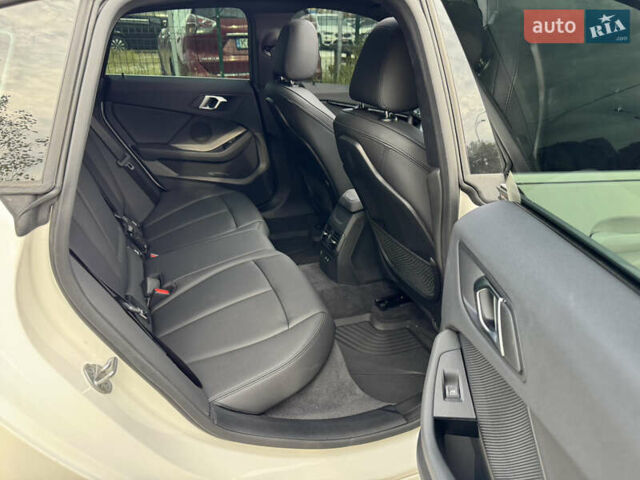 БМВ 2 Серия 2023 в Киеве на Automoto.ua Белый БМВ 2 Серия, объемом двигателя 2 л и пробегом 9 тыс. км за 36800 $, фото 44 на Automoto.ua