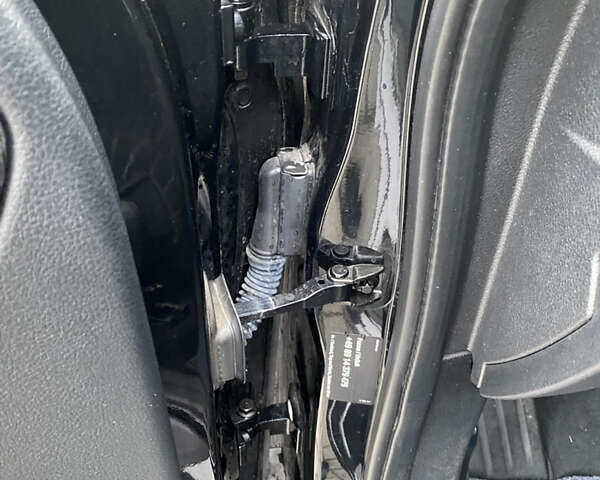 Черный БМВ 2 Серия, объемом двигателя 1.5 л и пробегом 149 тыс. км за 12600 $, фото 14 на Automoto.ua