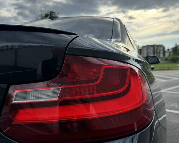 Черный БМВ 2 Серия, объемом двигателя 2.98 л и пробегом 130 тыс. км за 20000 $, фото 9 на Automoto.ua