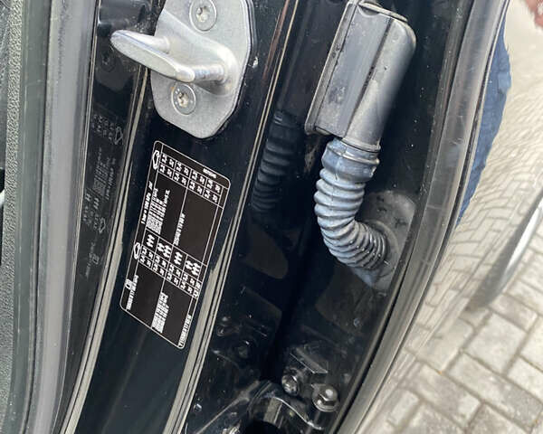 Черный БМВ 2 Серия, объемом двигателя 1.5 л и пробегом 149 тыс. км за 12600 $, фото 15 на Automoto.ua