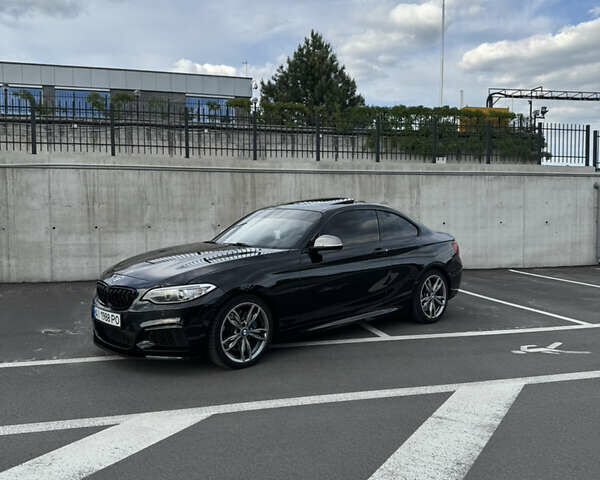 Черный БМВ 2 Серия, объемом двигателя 2.98 л и пробегом 130 тыс. км за 20000 $, фото 5 на Automoto.ua