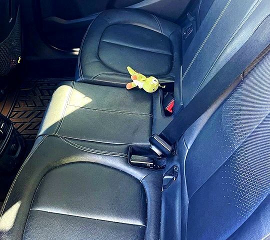 Черный БМВ 2 Серия, объемом двигателя 2 л и пробегом 218 тыс. км за 18999 $, фото 4 на Automoto.ua