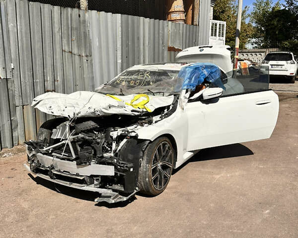 БМВ 2 Серия, объемом двигателя 0 л и пробегом 27 тыс. км за 16800 $, фото 3 на Automoto.ua