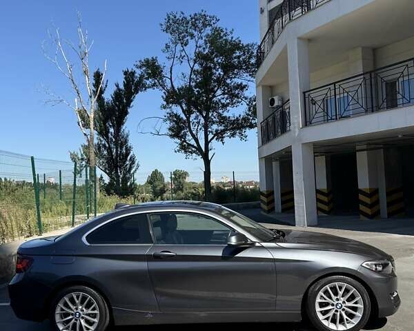 Серый БМВ 2 Серия, объемом двигателя 2 л и пробегом 93 тыс. км за 14500 $, фото 3 на Automoto.ua