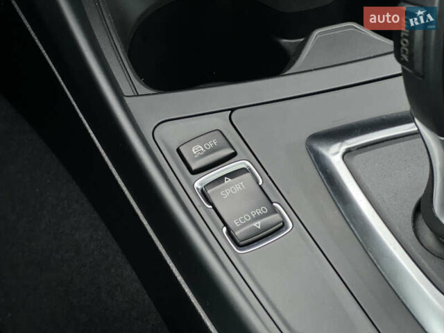 Серый БМВ 2 Серия, объемом двигателя 3 л и пробегом 93 тыс. км за 13800 $, фото 36 на Automoto.ua