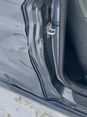 Серый БМВ 2 Серия, объемом двигателя 2 л и пробегом 112 тыс. км за 10900 $, фото 5 на Automoto.ua