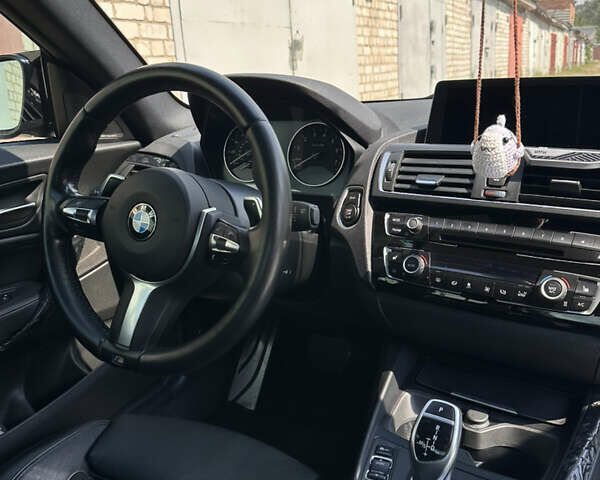 Серый БМВ 2 Серия, объемом двигателя 3 л и пробегом 122 тыс. км за 28000 $, фото 11 на Automoto.ua