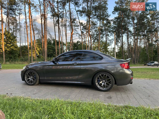 Серый БМВ 2 Серия, объемом двигателя 3 л и пробегом 122 тыс. км за 28000 $, фото 6 на Automoto.ua